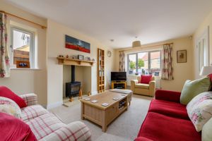 Sitting Room- click for photo gallery